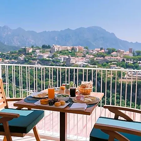 Zi'ntonio 3* Amalfi